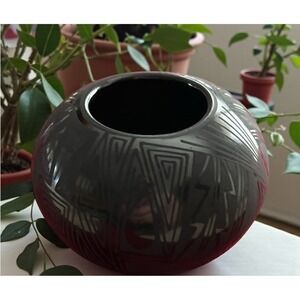 Mata‎ Ortiz Pottery Black On Black Paquime Line Work Octavia Andrew Mexican Art